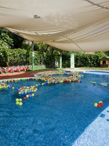 Activity Center’da gençler